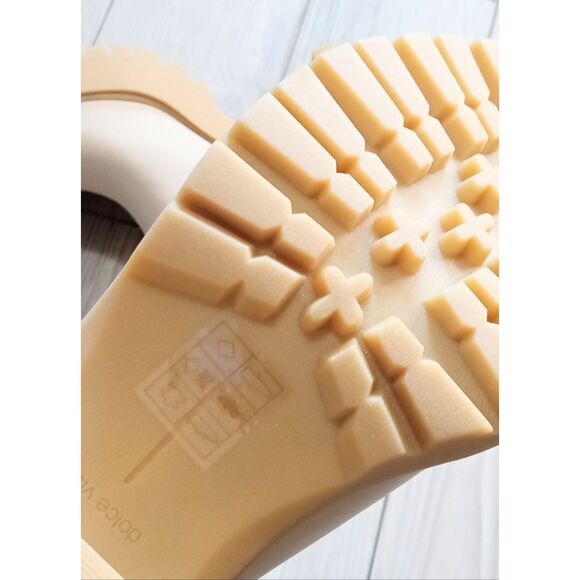 (A-4154) Caster H2O Booties Dolce Vita Boots Sz 9.5 - Picture 9 of 10